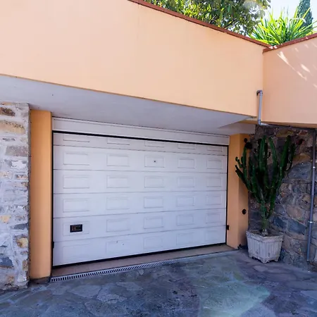 Center * سانريمو