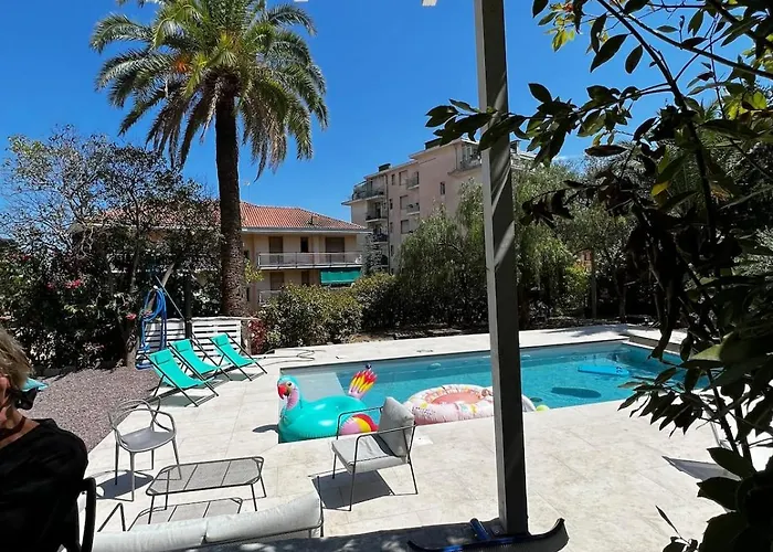 Villa Center San Remo