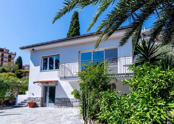 Center فيلة سانريمو